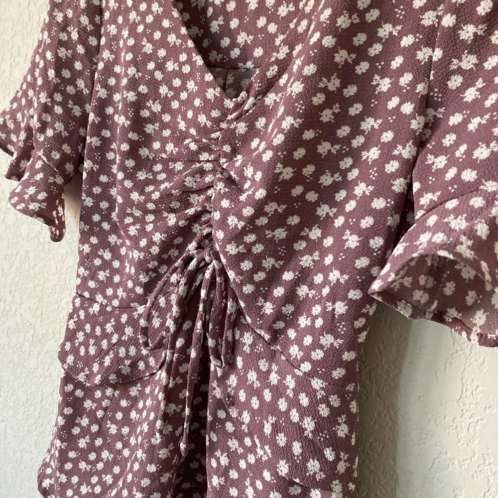 Purple blouse flutter sleeve - Picture 4 of 5
